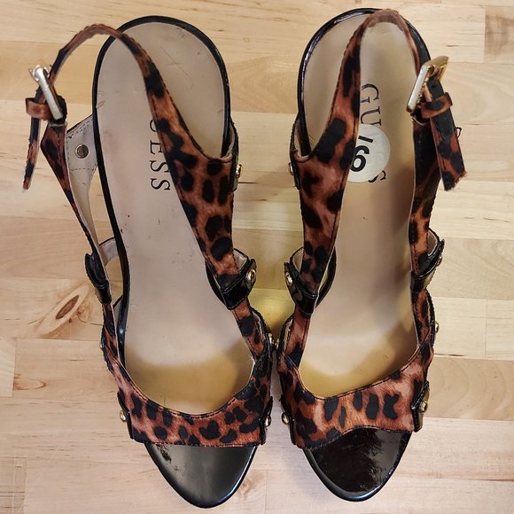 Guess WG Deceit Platform Heels - Picture 4 of 6